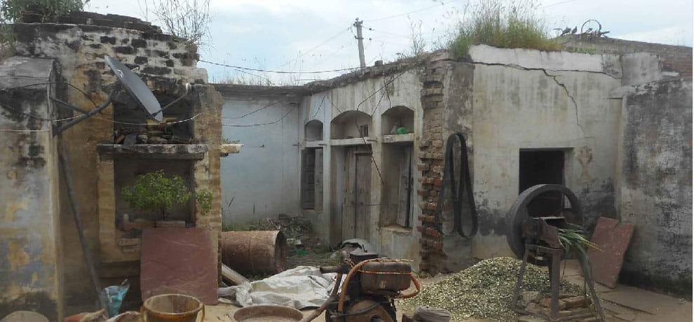 national player has compelled to live in broken house