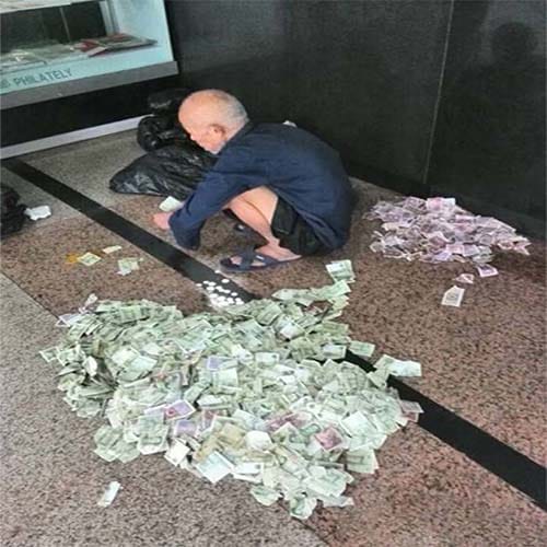 richest beggar earn lacs a month