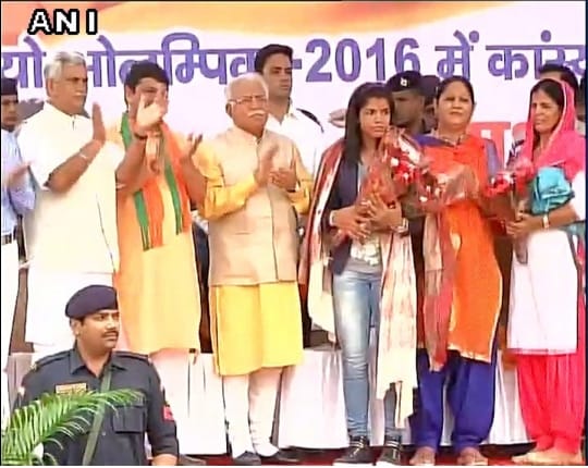 grand welcome wrestler sakshi malik at bahadurgarh haryana