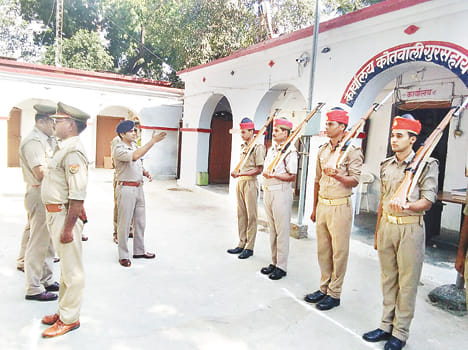 Not to charge two soldiers ordered to arrest