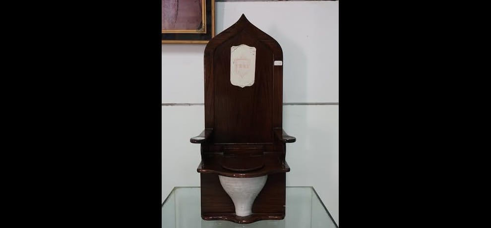 unique toilet museum in delhi 