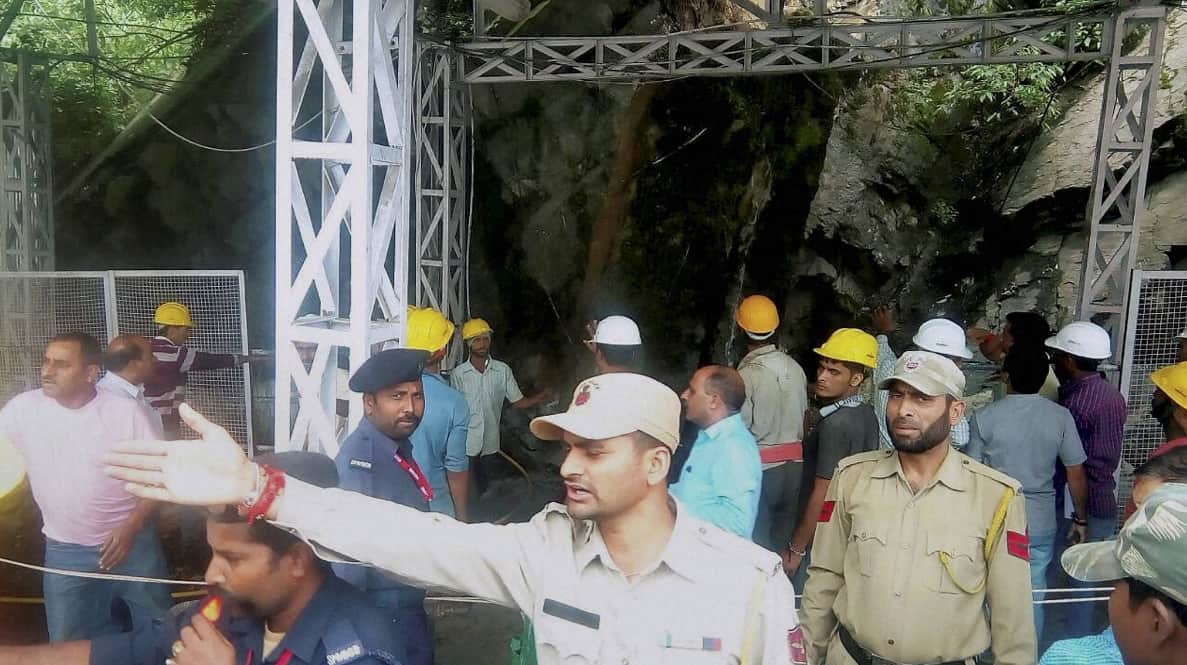 landsliding in vaishno devi, one killed