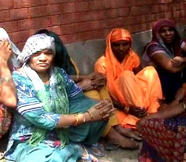 after wife's murder Husband commit suicide, The child said, 'Get up mother'