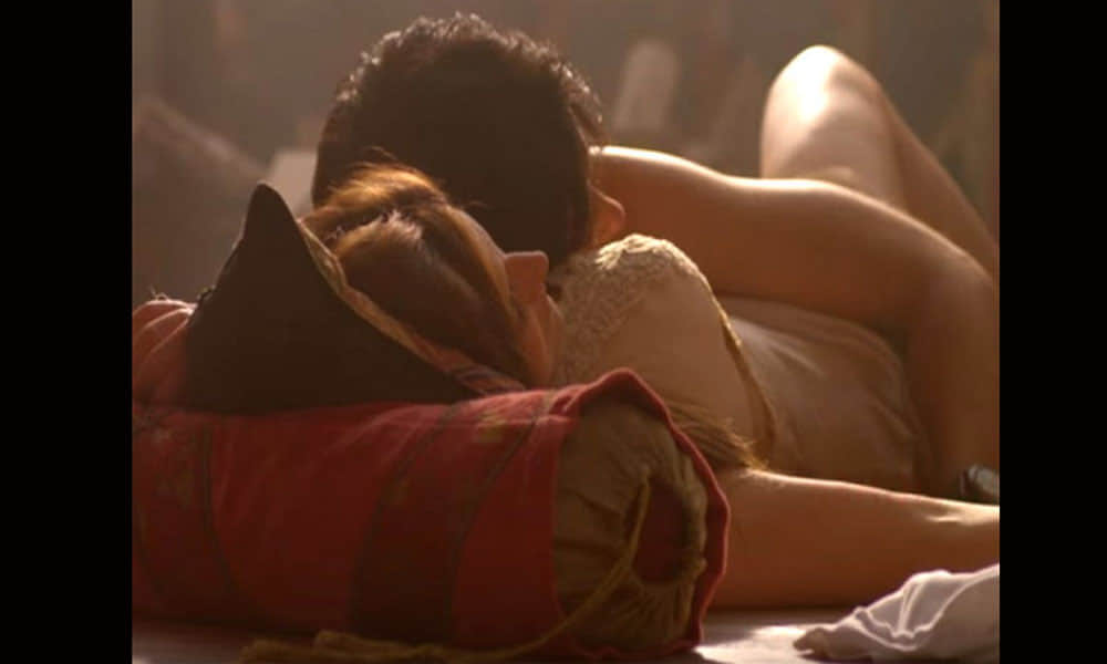 Aksar 2 actress Zareen Khan is giving some kissing advice here