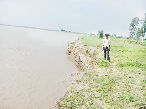 One flood victim children were dying to get bread