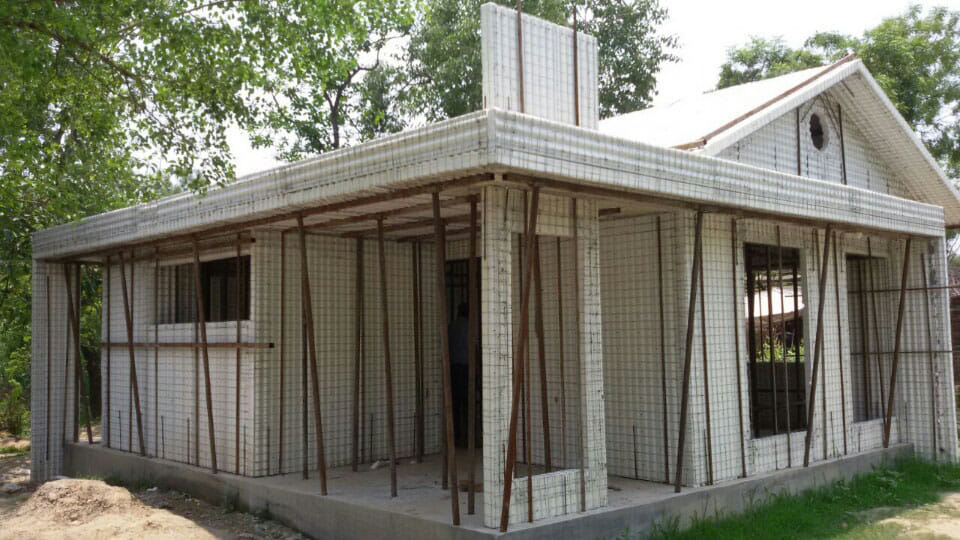 The model completes construction of Anganwadi Keendraon