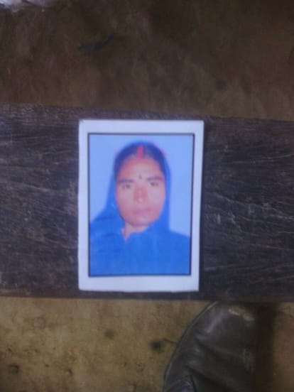 in the front of Innocent her mother and three brothers died in kanpur