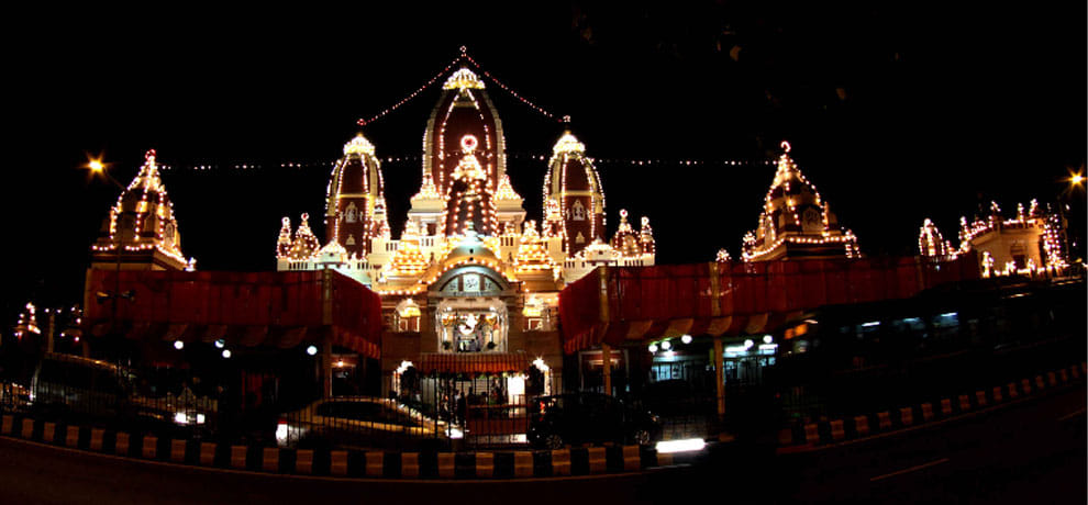 teamples in delhi decorated on janmashatami