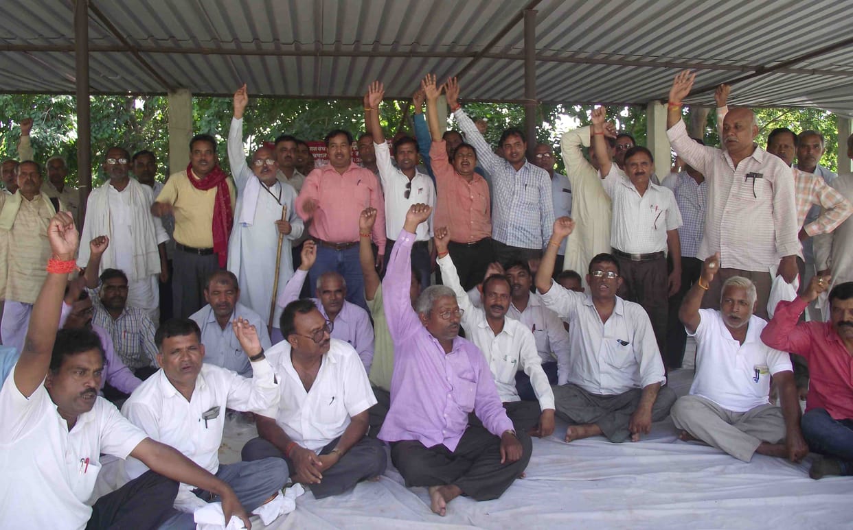 second day also lekhpa agitated for their demands