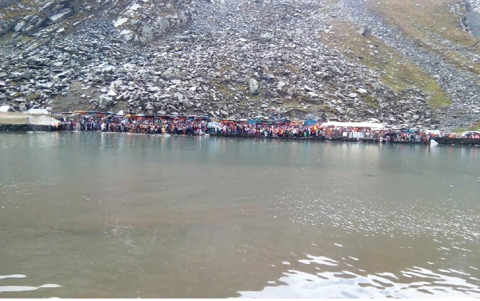 Holy Manimahesh yatra Shahi bath auspicious time in Dal Lake