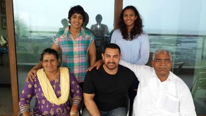 wrestler babita phogat and father mahavir singh exposed truth of no medal winning in olympic
