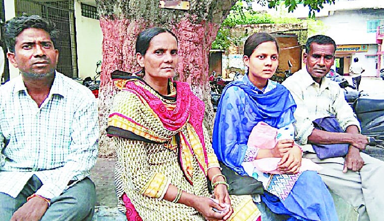 Admission by showing bogus scholarship grabbed