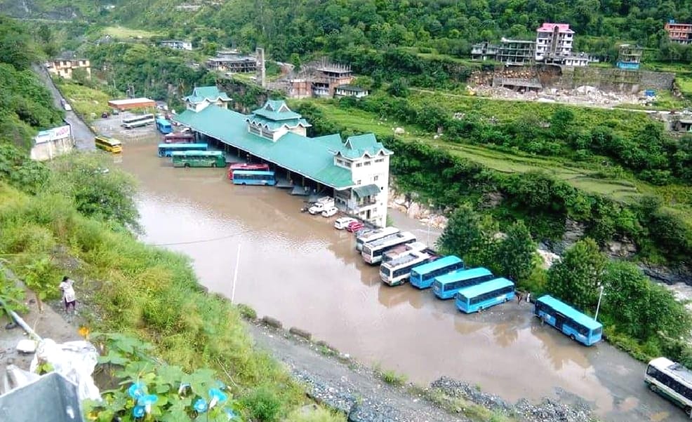 Rainfall continues in shimla, read weather updates.