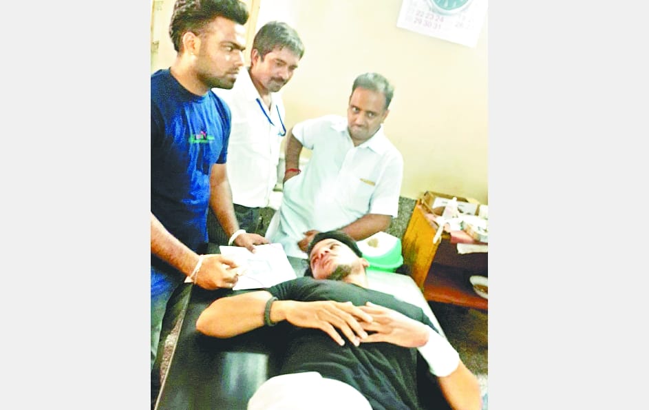 Robbery at Gunpoint in Jwellery Shop at Una.