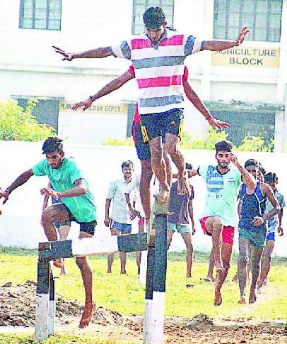 young man pant in the race