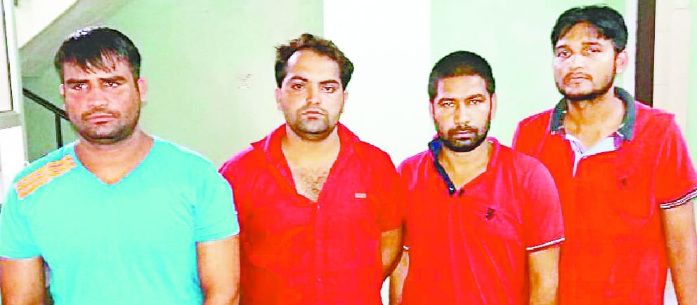 Extortion by force of arms on the truck drivers in Sidcul games