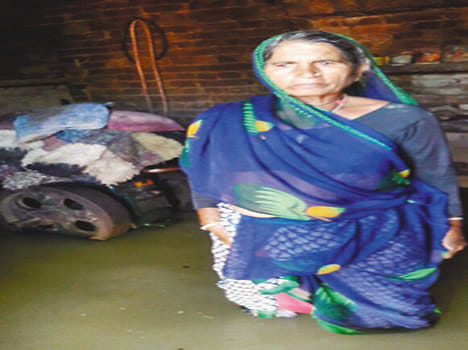 Spread- ing flood, but all were washed away