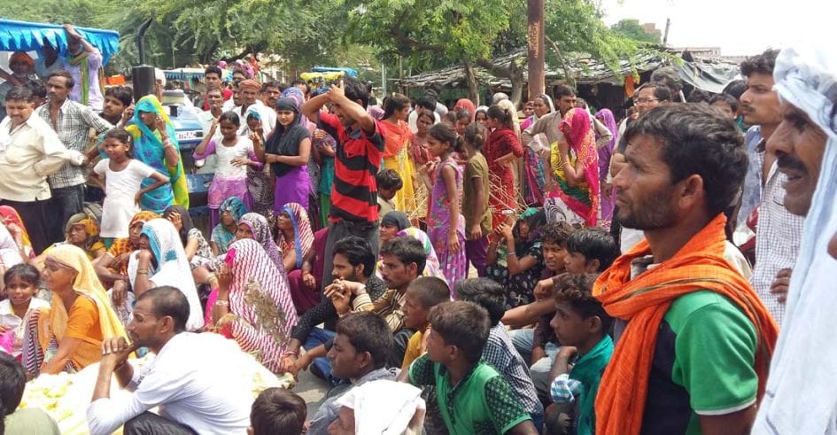 Dalit anger burst on the death of the worker, in the absence of treatment