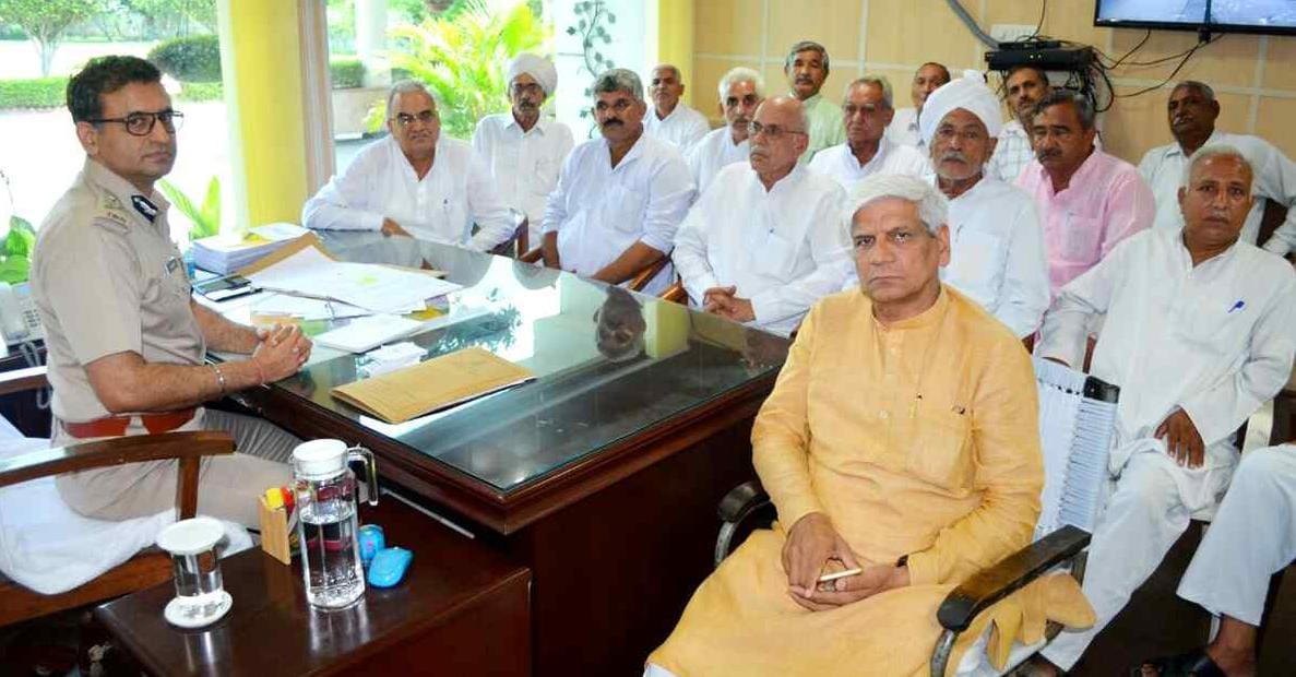 rajkumar saini raily rohtak, khaap meets ig, khaap meets for cancel raily, rohtak