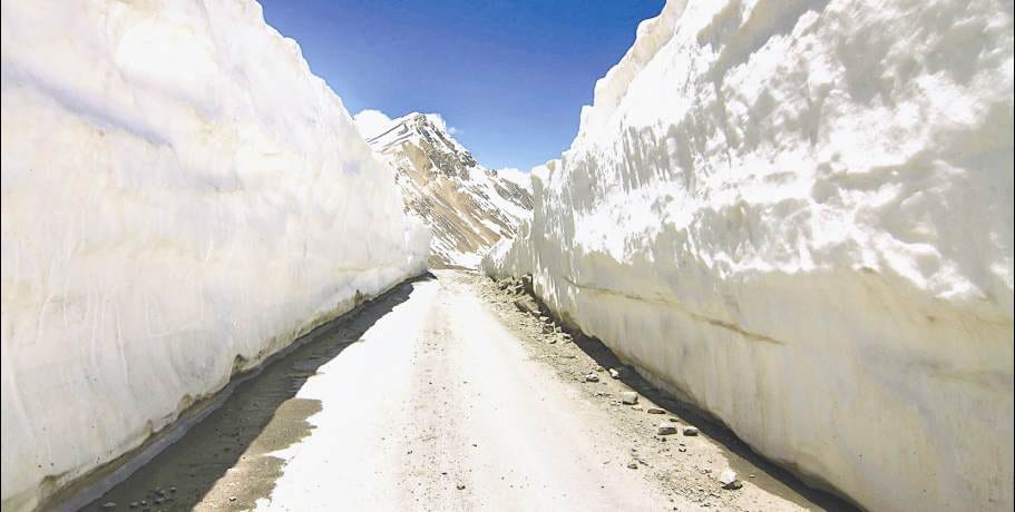 manali leh road will be double lane by 2020