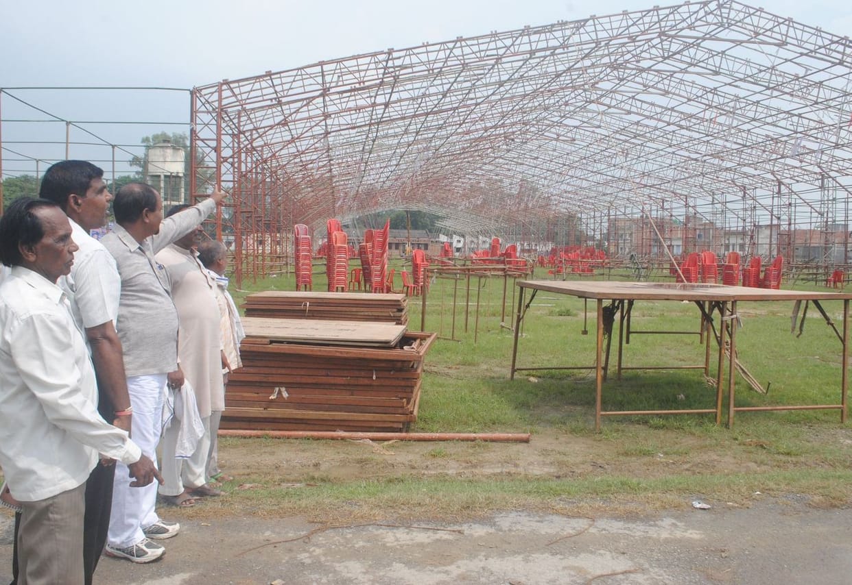  800 police personnel for security demands