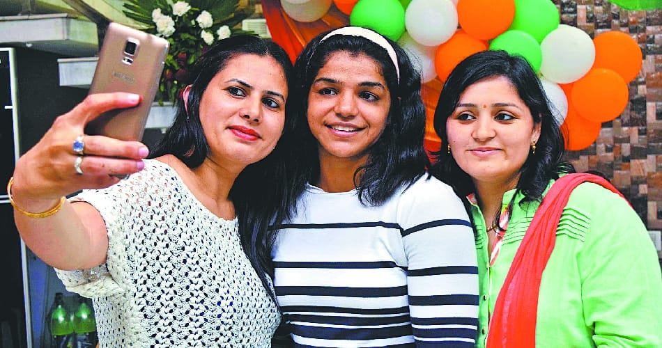 olympic medal winner wrestler sakshi malik speaks on marriage question