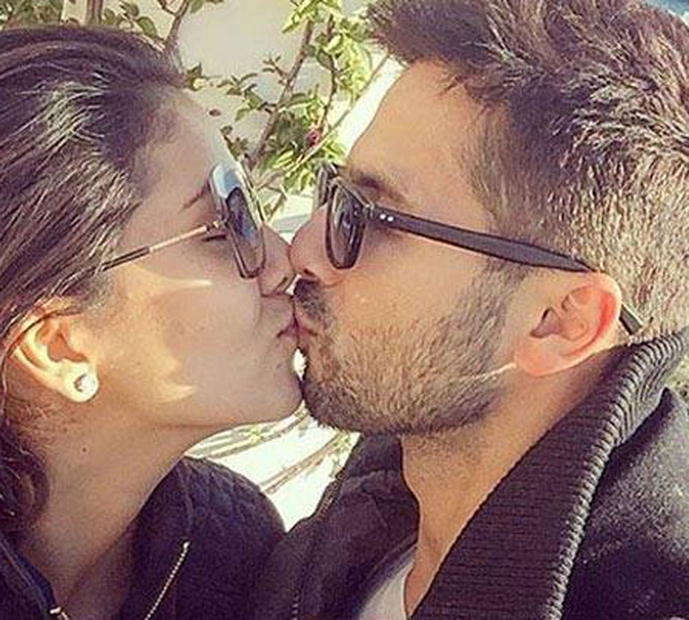balika vadhu actor ruslan mumtaz lip lock photo viral