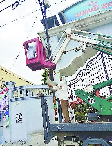kharab liton ki sudh li
