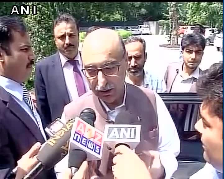 Ready to discuss Kashmir with India Pak High Commissioner