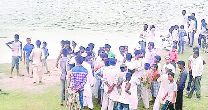 Teens drown in Yamuna, rural lookout
