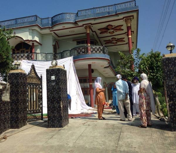 BSF retired commandant narinder singh killed by robbers in hoshiarpur at punjab