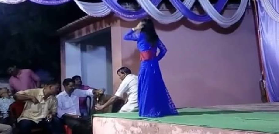  "Dirty Dance" in Police Station, after video viral four suspended