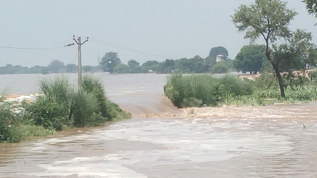 Ganga flood in Uttar Pradesh Ring dam break down in Ballia