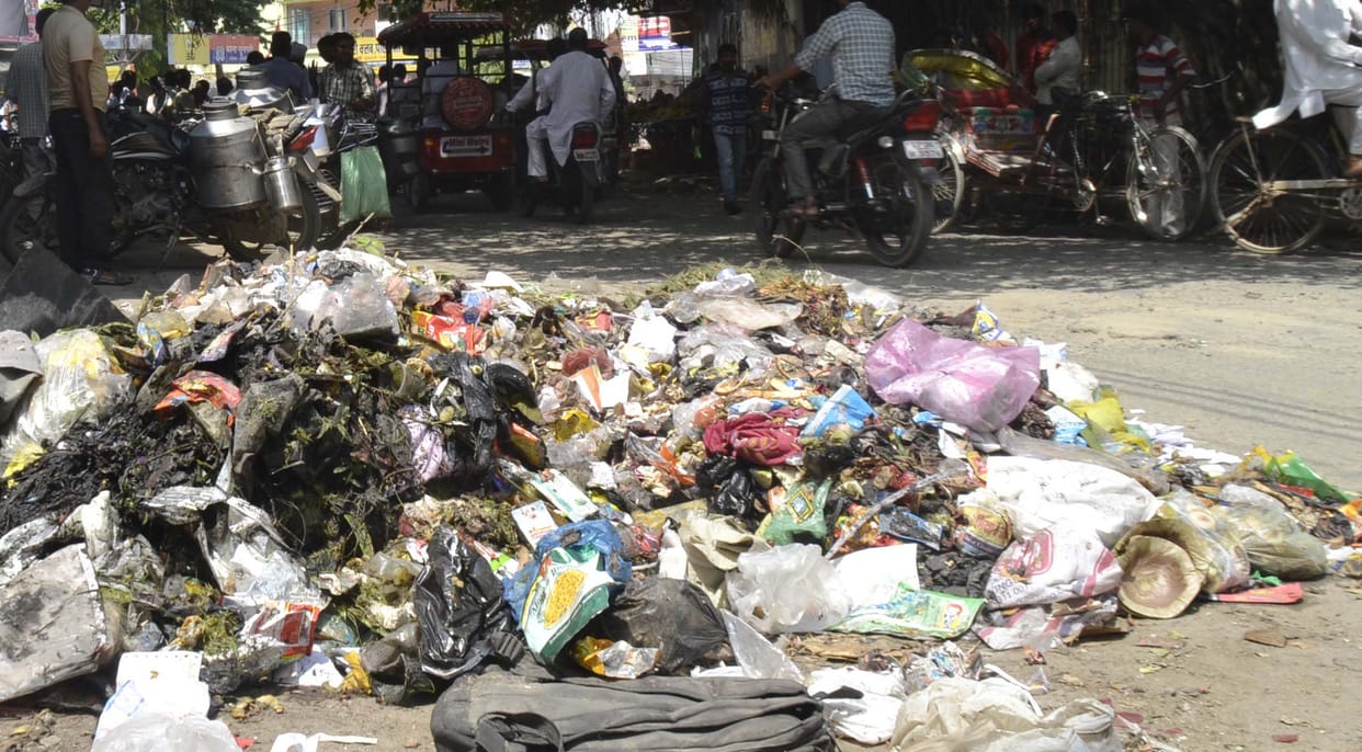 DM's 'price' plan on the filthy picture of Bulandshahr