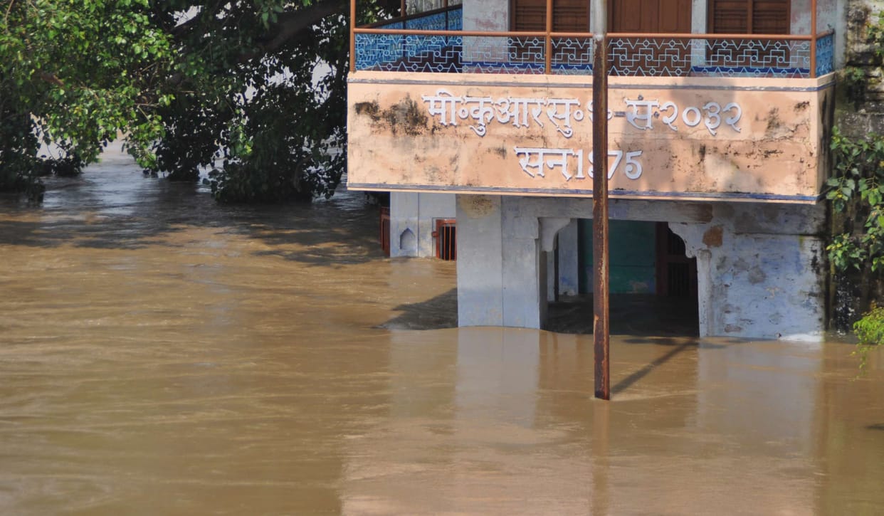 Declining water levels, the risk of infectious diseases