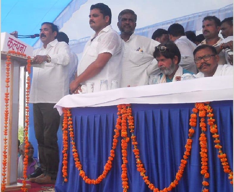 Sharp attack on the Centre and the state government