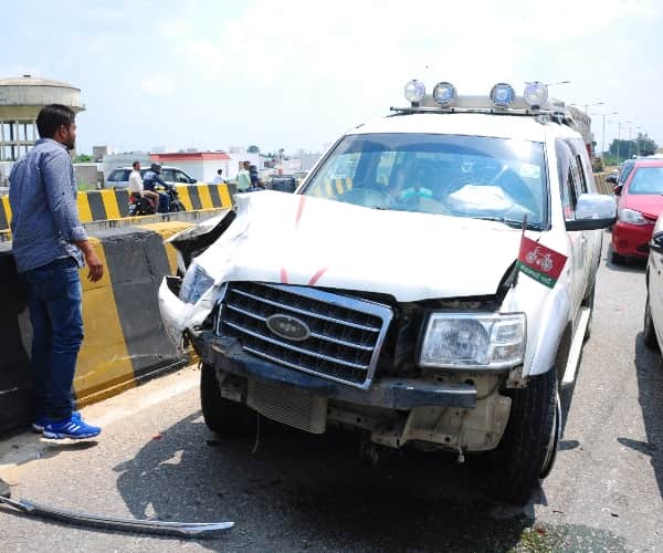 two injured in an accident In Lucknow 