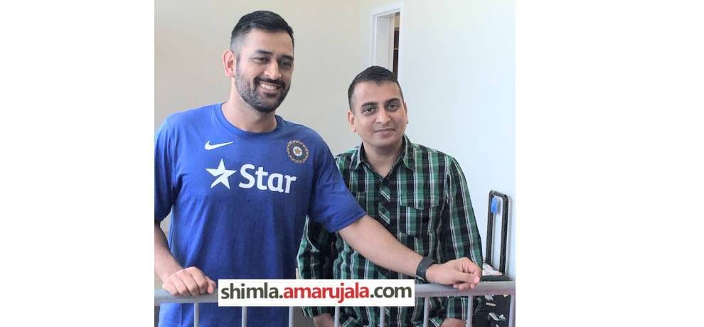 Indian cricket team players enjoying kadhi chawal in florida