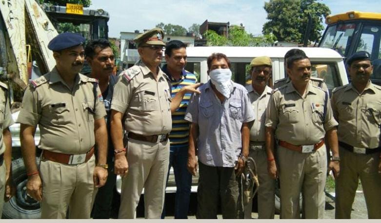 Crooks caught with stolen Bolero