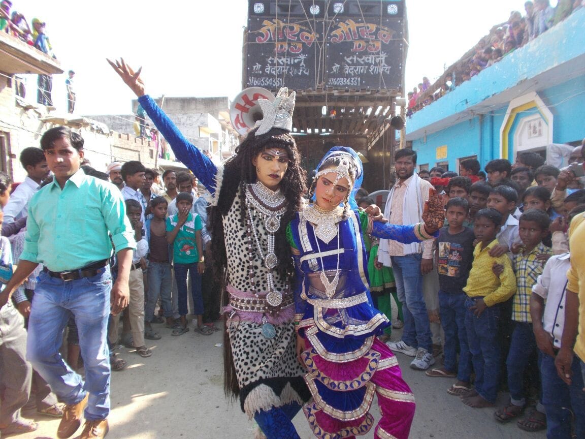 Krishna derived sedan Skhanun glitzy trip  