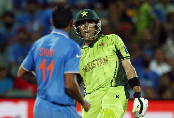 pakistan fans mock virat kohli