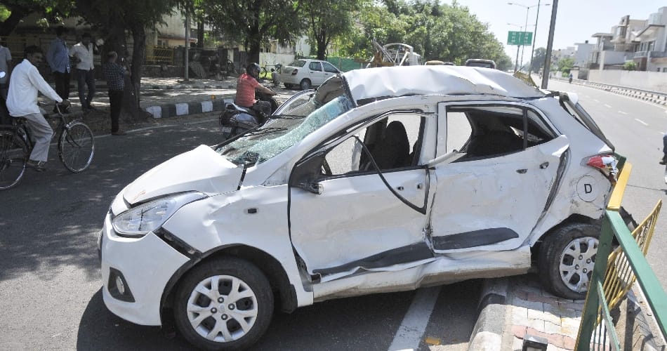 woman died accident in sitapur