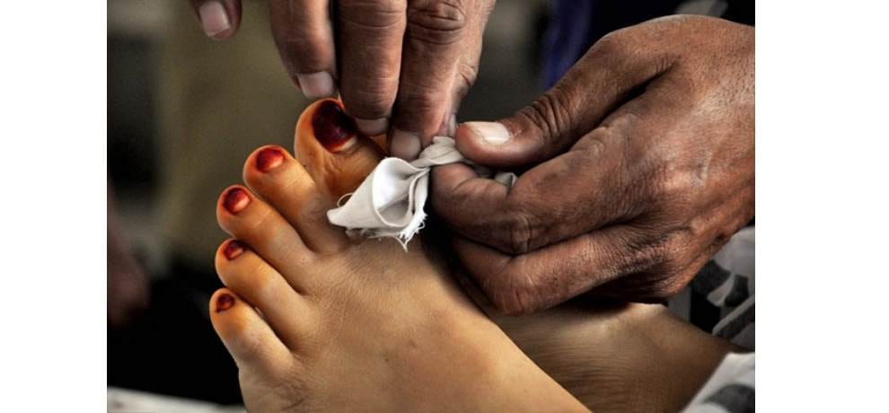 Himachal Mandi Woman body found hanging from tree