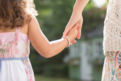woman saved her child died herself