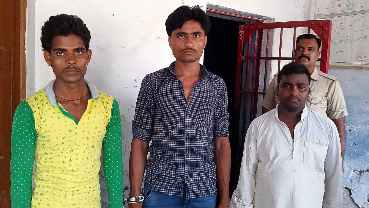 Police arrested three gangsters on the highway