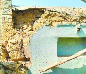 The roof of the house collapsed, killing old women