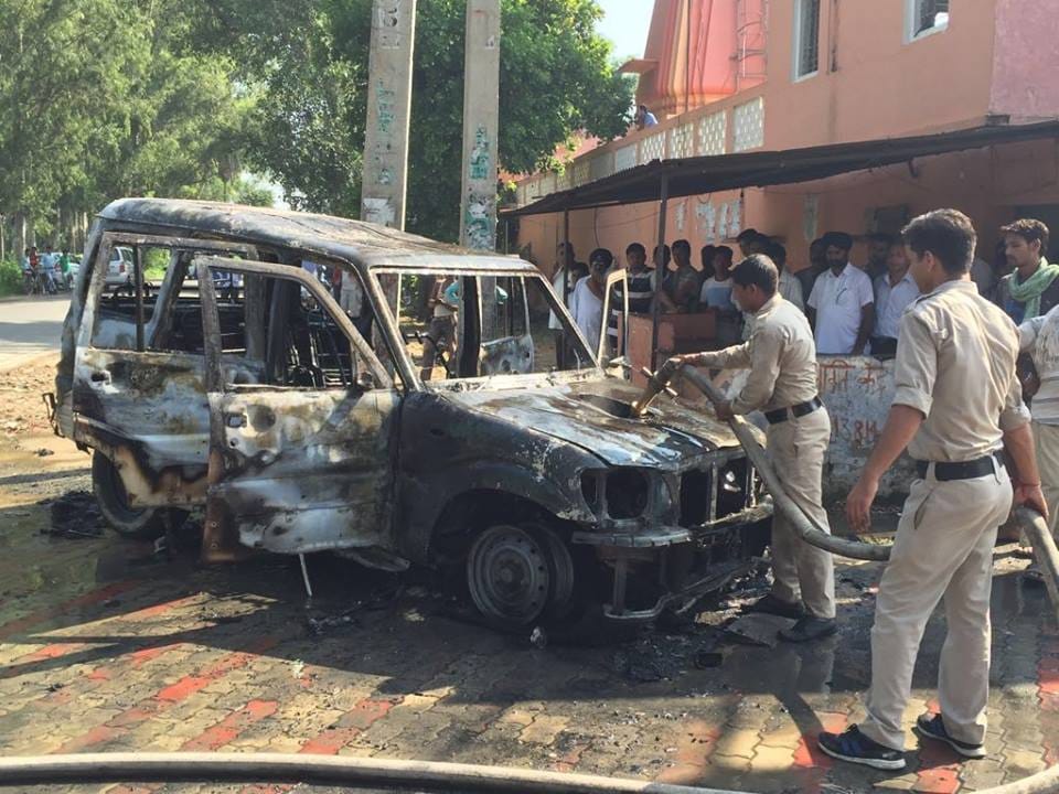 horrible fire in scorpio car standing outside petrol pump in radaur of yamunanagar