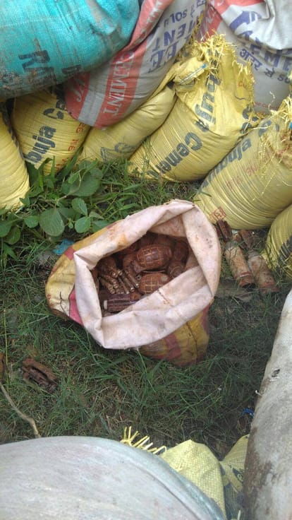 11 rocket launchers found in Litter sack , 25 cartridges -20 bomb