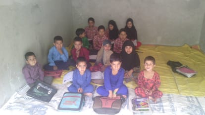 Kashmiri couple giving children free education
