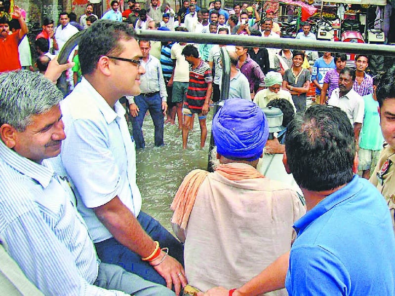protest, rain affected people protest in bhatinda, bhatinda protest